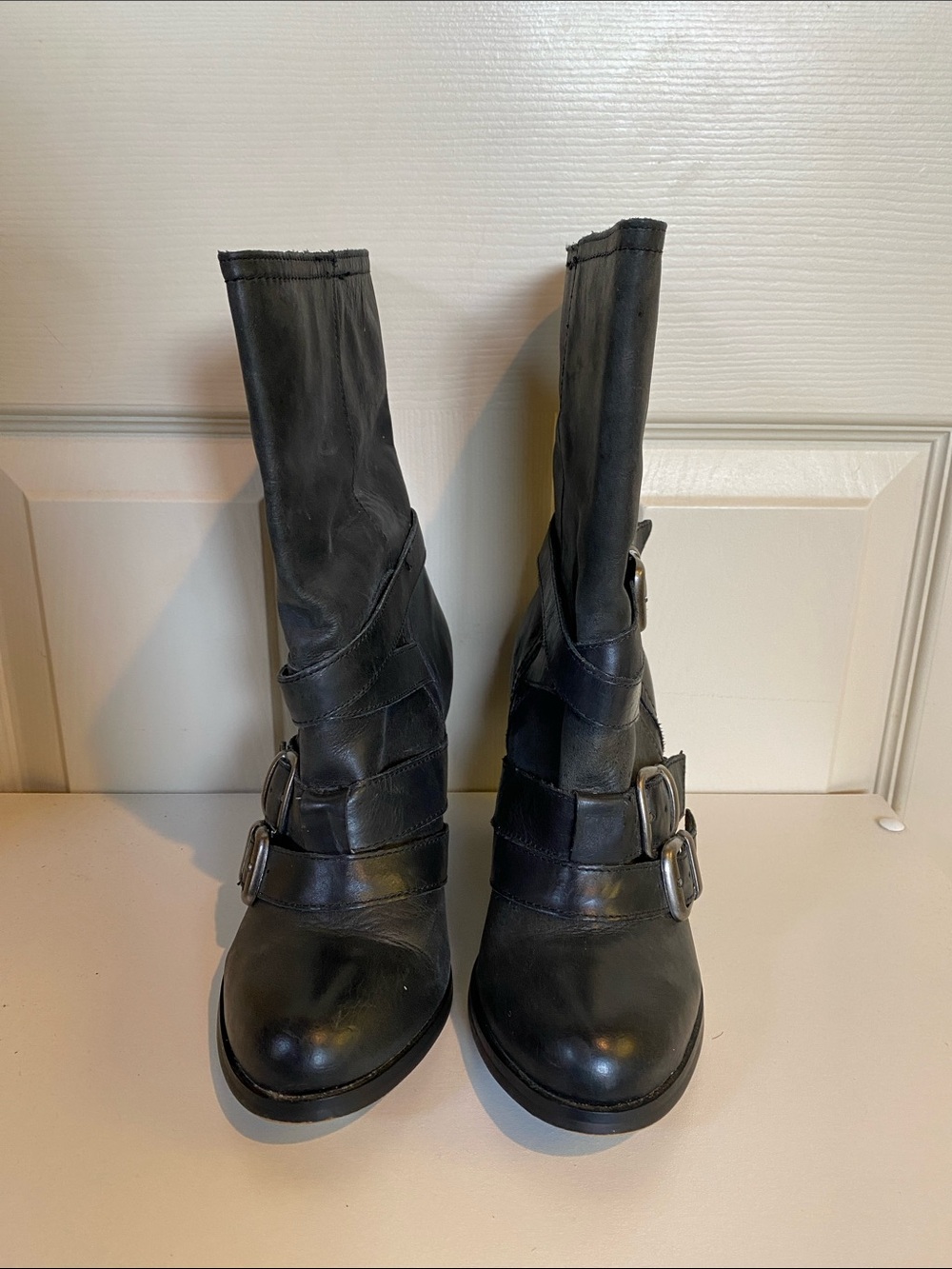 Steve Madden Black Leather Buckle Ankle Boots